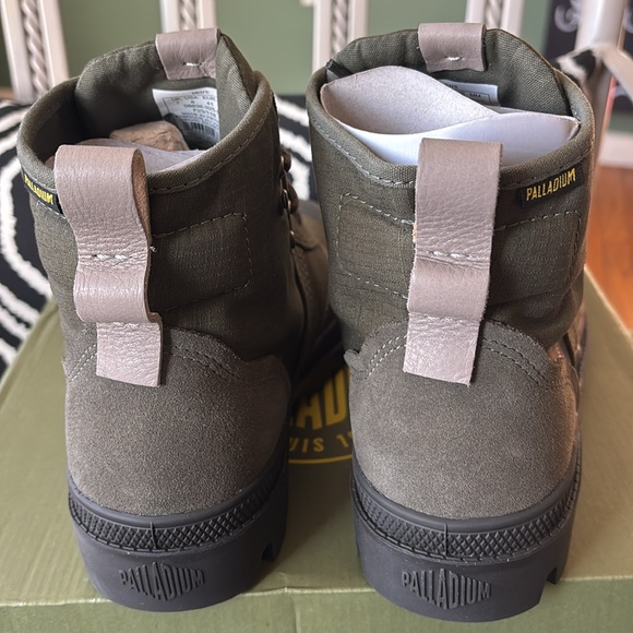 NIB men Sz 8 Palladium  from business to casual lace up olive night canvas boots - Picture 10 of 11